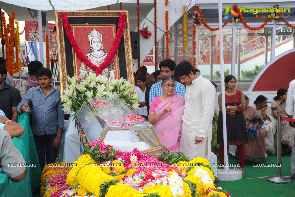 Celebrities pay homage to Dr. Akkineni Nageswara Rao	(Day 2)