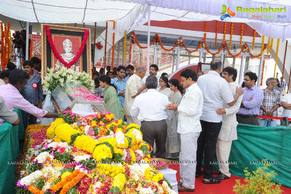 Celebrities pay homage to Dr. Akkineni Nageswara Rao	(Day 2)