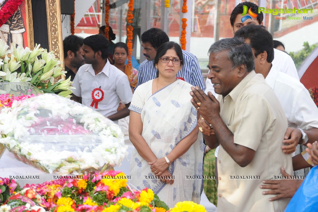 Celebrities pay homage to Dr. Akkineni Nageswara Rao	(Day 2)