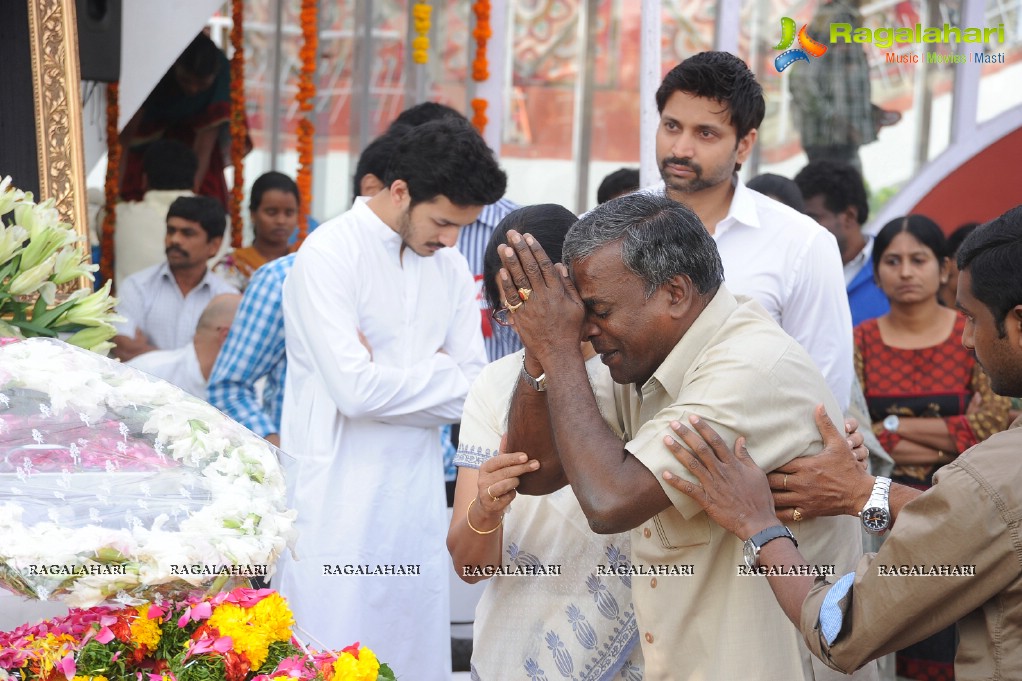 Celebrities pay homage to Dr. Akkineni Nageswara Rao	(Day 2)