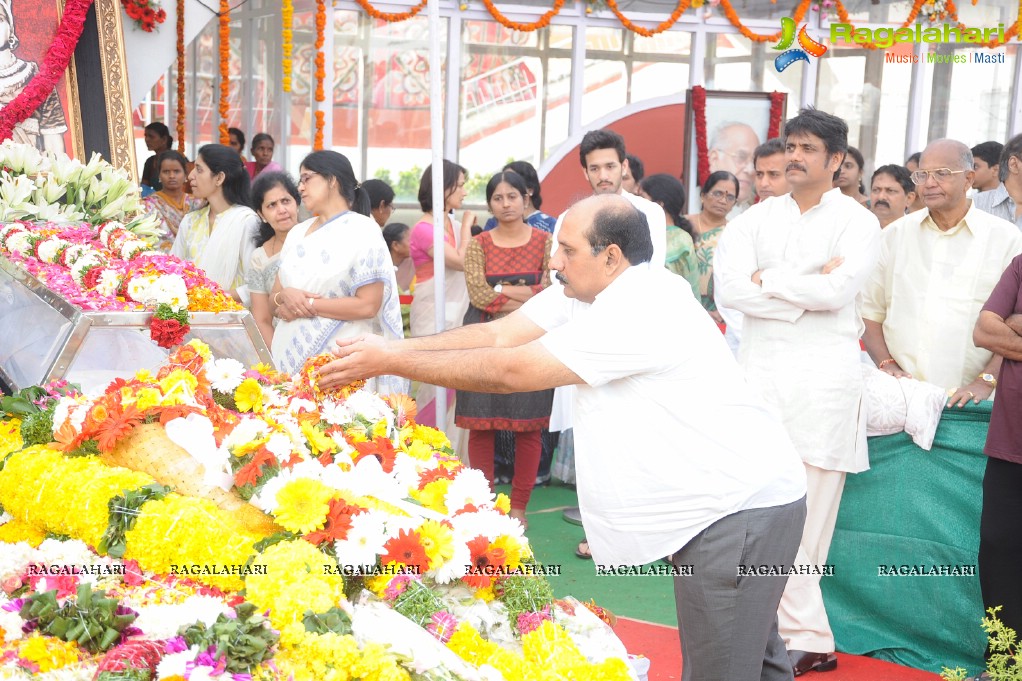 Celebrities pay homage to Dr. Akkineni Nageswara Rao	(Day 2)