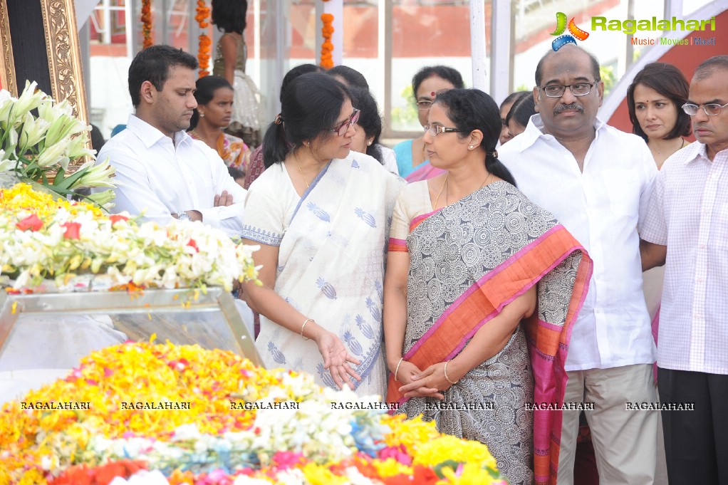 Celebrities pay homage to Dr. Akkineni Nageswara Rao	(Day 2)