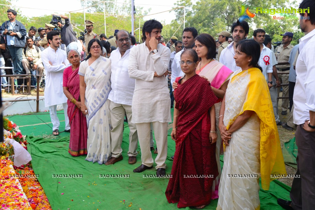 Celebrities pay homage to Dr. Akkineni Nageswara Rao	(Day 2)