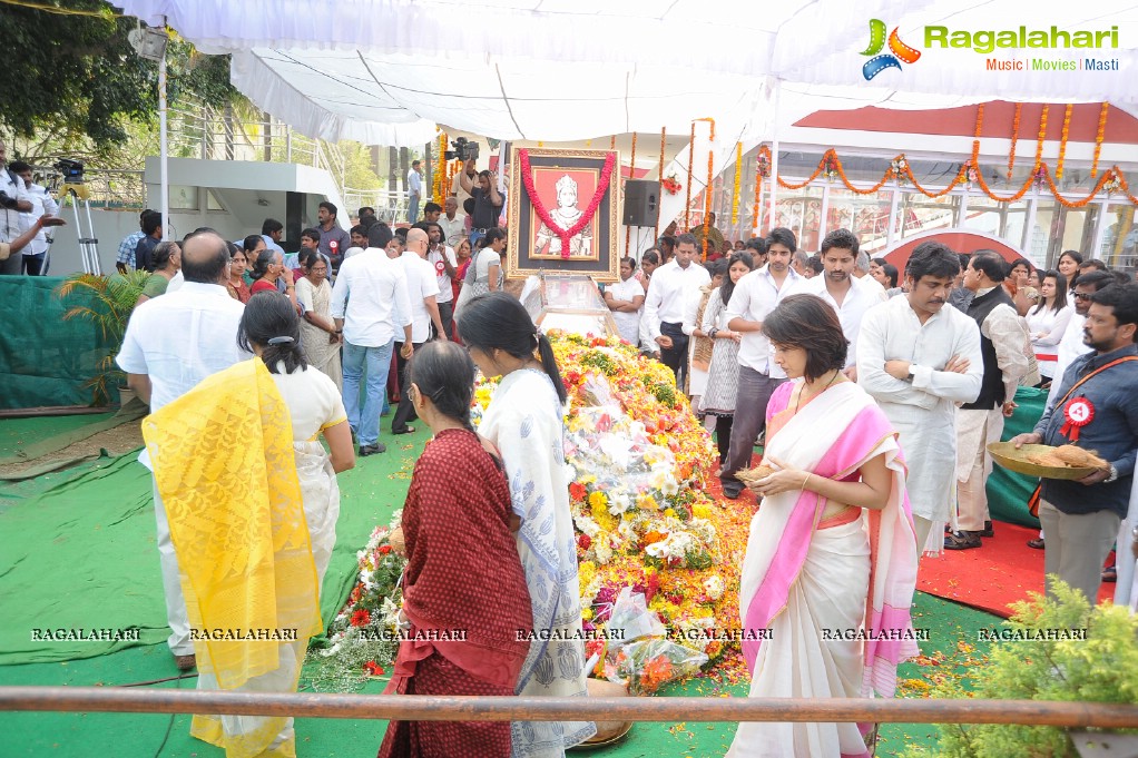 Celebrities pay homage to Dr. Akkineni Nageswara Rao	(Day 2)