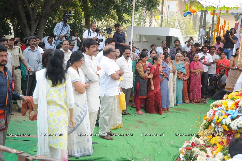 Celebrities pay homage to Dr. Akkineni Nageswara Rao	(Day 2)