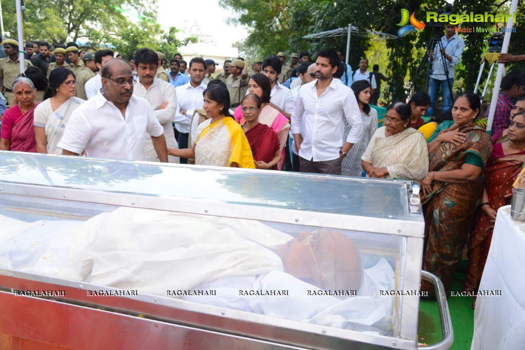 Celebrities pay homage to Dr. Akkineni Nageswara Rao	(Day 2)