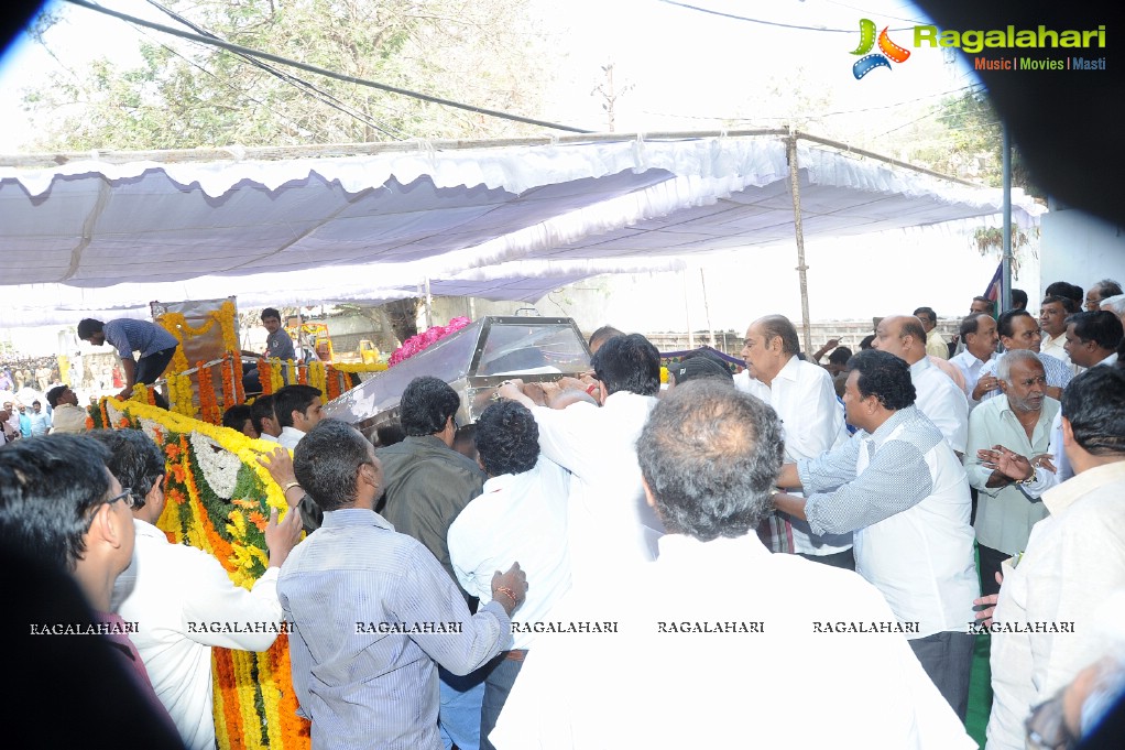 Celebrities pay homage to Dr. Akkineni Nageswara Rao	(Day 2)