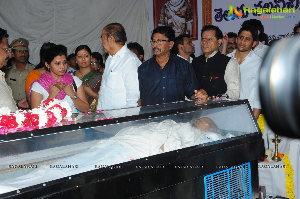 Celebrities pay homage to Dr. Akkineni Nageswara Rao	(Day 2)