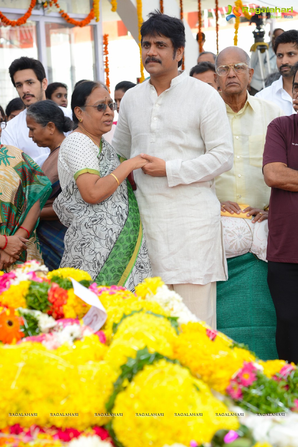 Celebrities pay homage to Dr. Akkineni Nageswara Rao	(Day 2)