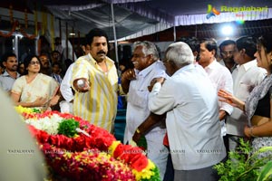 Celebrities pay homage to ANR