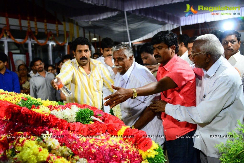 Celebrities pay homage to Dr. Akkineni Nageswara Rao