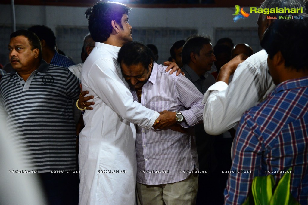 Celebrities pay homage to Dr. Akkineni Nageswara Rao