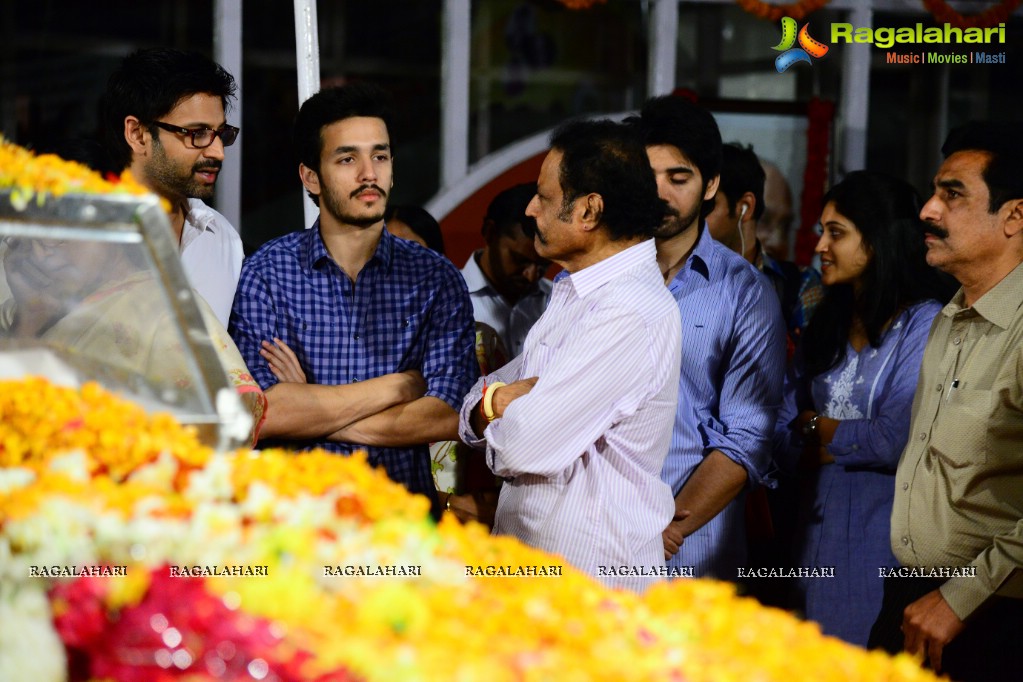 Celebrities pay homage to Dr. Akkineni Nageswara Rao