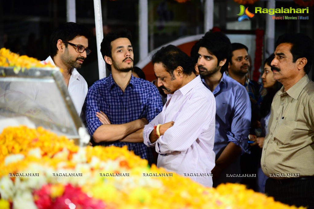 Celebrities pay homage to Dr. Akkineni Nageswara Rao