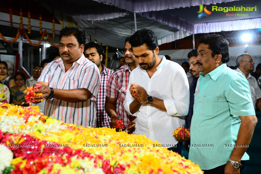 Celebrities pay homage to Dr. Akkineni Nageswara Rao