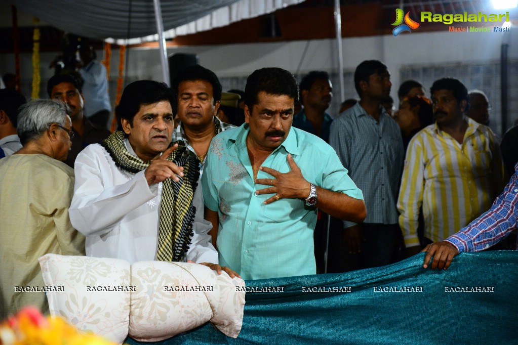 Celebrities pay homage to Dr. Akkineni Nageswara Rao