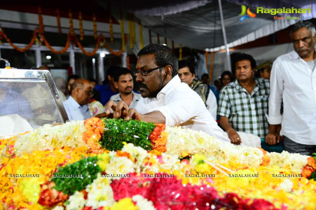 Celebrities pay homage to Dr. Akkineni Nageswara Rao