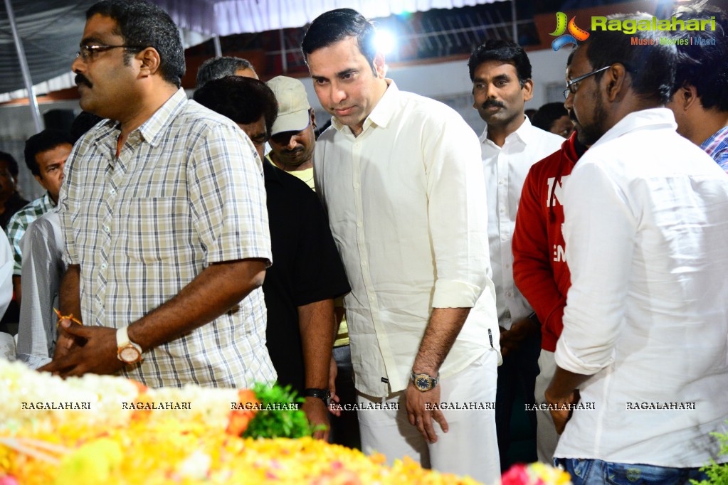 Celebrities pay homage to Dr. Akkineni Nageswara Rao