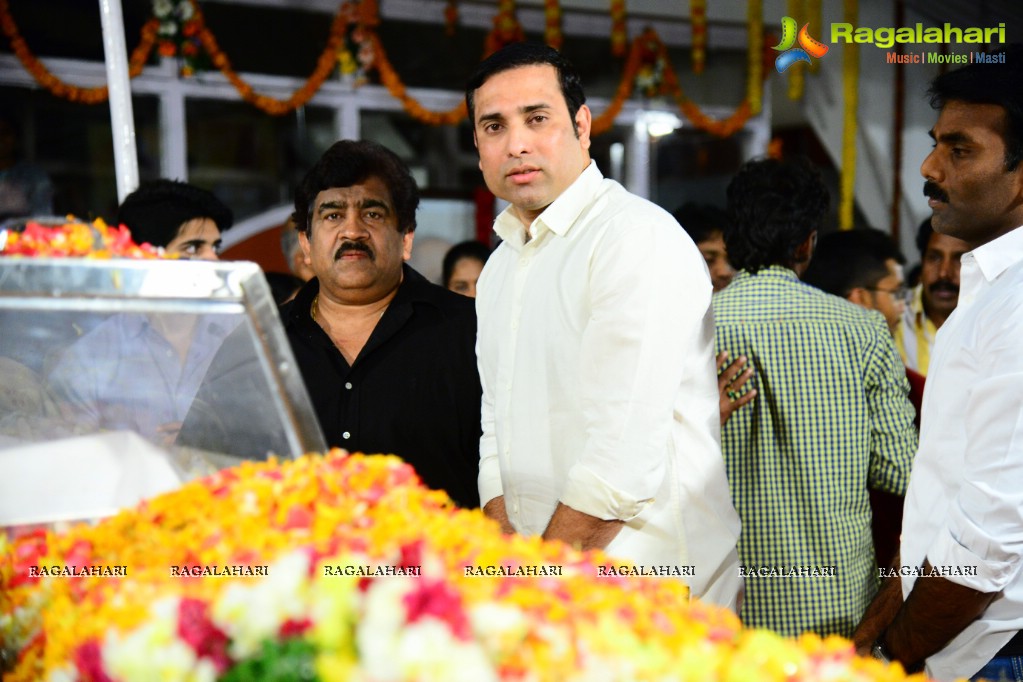 Celebrities pay homage to Dr. Akkineni Nageswara Rao