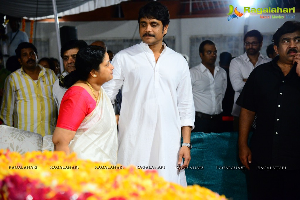 Celebrities pay homage to Dr. Akkineni Nageswara Rao