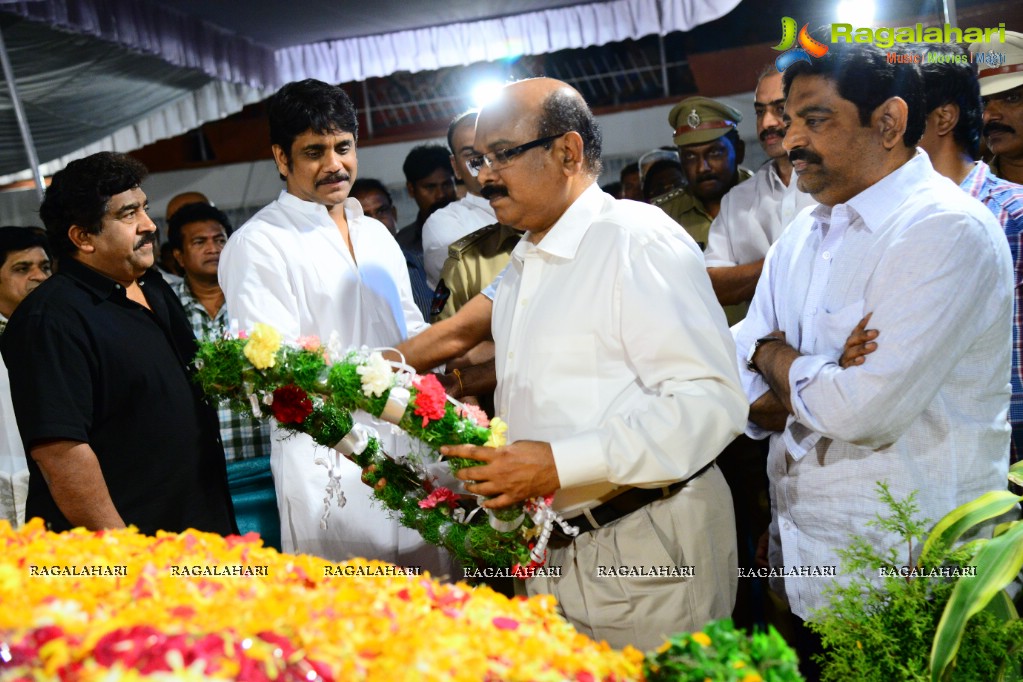 Celebrities pay homage to Dr. Akkineni Nageswara Rao