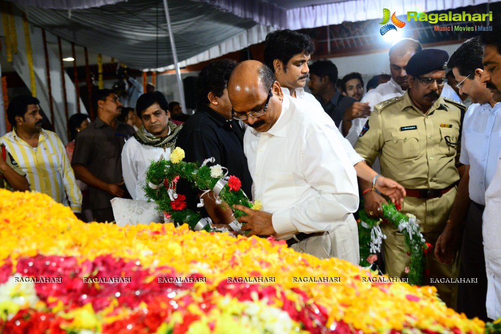 Celebrities pay homage to Dr. Akkineni Nageswara Rao