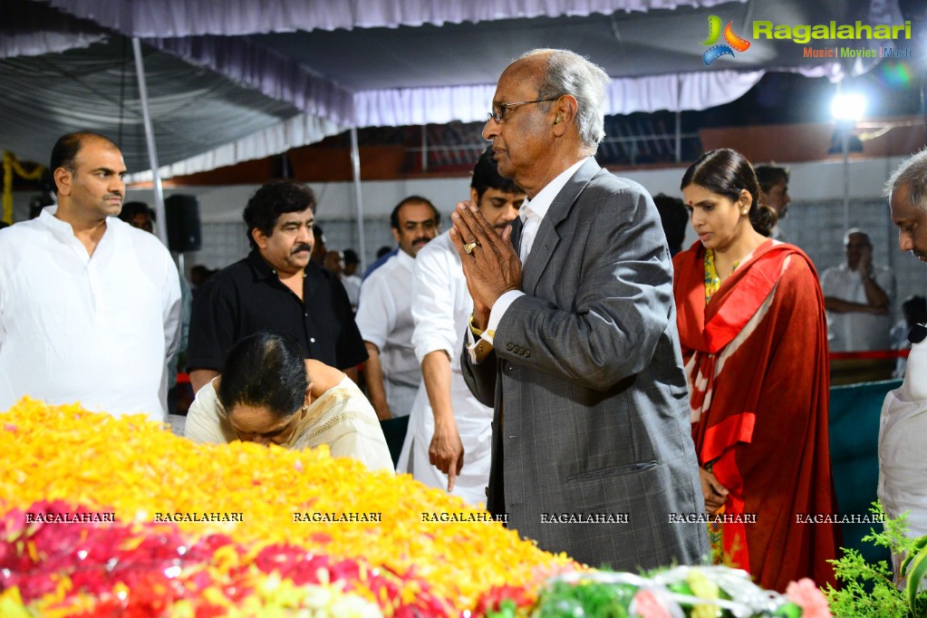 Celebrities pay homage to Dr. Akkineni Nageswara Rao