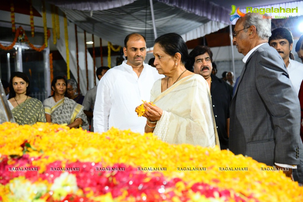 Celebrities pay homage to Dr. Akkineni Nageswara Rao