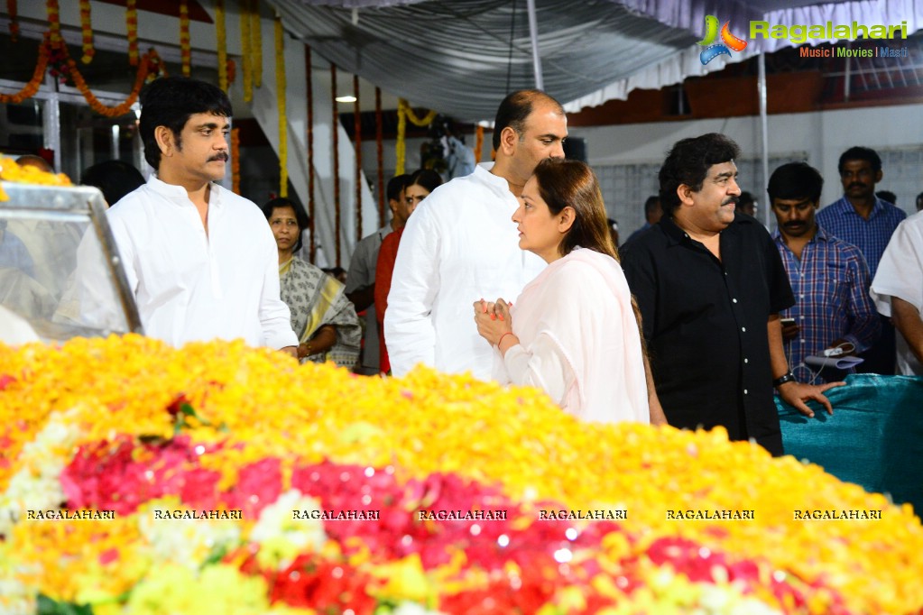 Celebrities pay homage to Dr. Akkineni Nageswara Rao