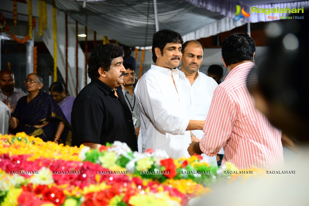 Celebrities pay homage to Dr. Akkineni Nageswara Rao