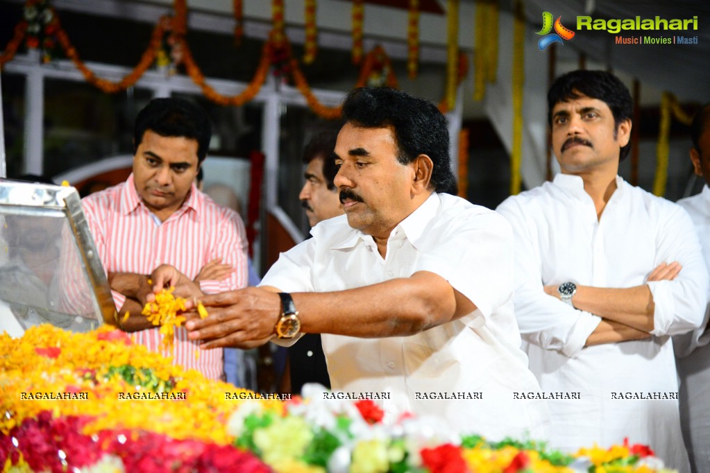 Celebrities pay homage to Dr. Akkineni Nageswara Rao