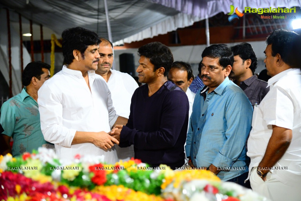 Celebrities pay homage to Dr. Akkineni Nageswara Rao