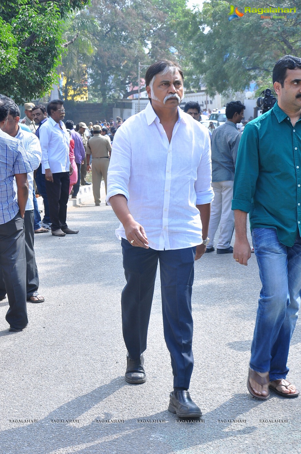 Celebrities pay homage to Dr. Akkineni Nageswara Rao