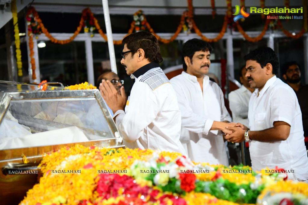 Celebrities pay homage to Dr. Akkineni Nageswara Rao