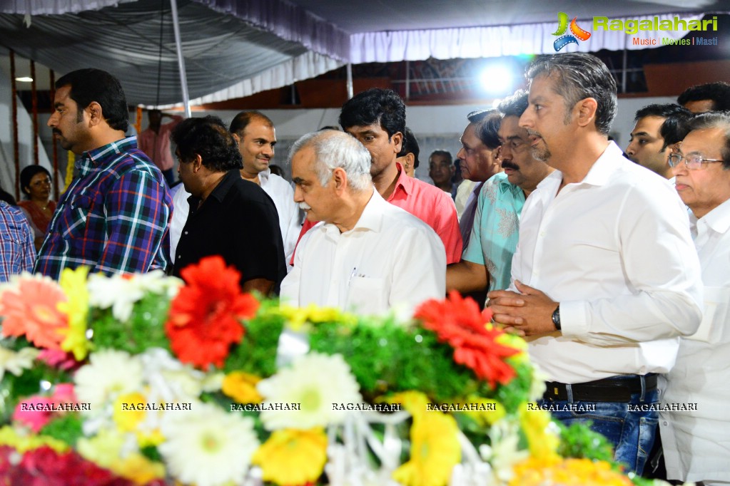 Celebrities pay homage to Dr. Akkineni Nageswara Rao