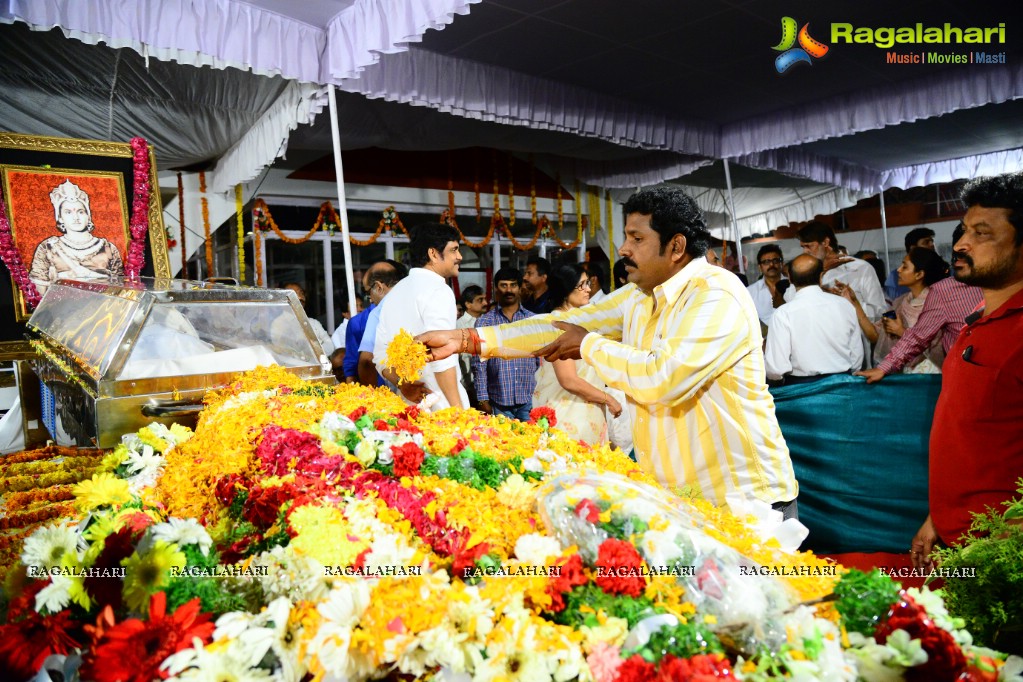 Celebrities pay homage to Dr. Akkineni Nageswara Rao