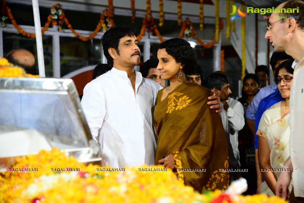 Celebrities pay homage to Dr. Akkineni Nageswara Rao