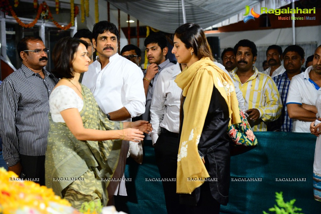 Celebrities pay homage to Dr. Akkineni Nageswara Rao