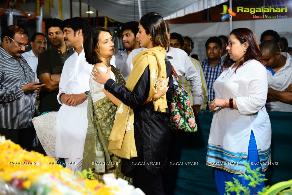 Celebrities pay homage to Dr. Akkineni Nageswara Rao