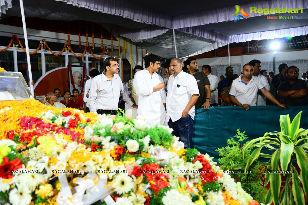 Celebrities pay homage to Dr. Akkineni Nageswara Rao