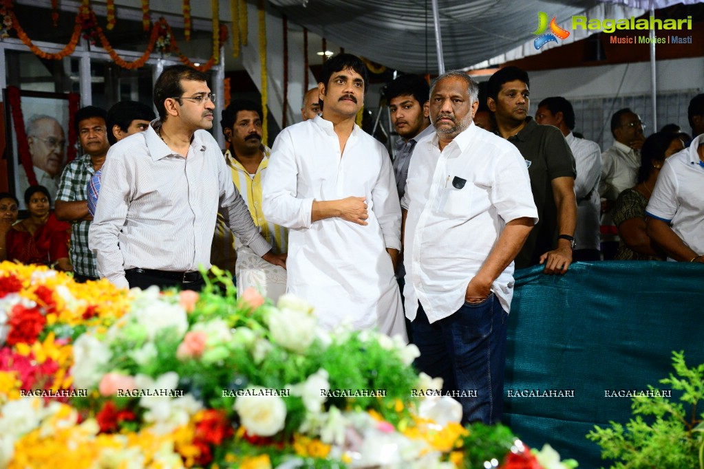 Celebrities pay homage to Dr. Akkineni Nageswara Rao