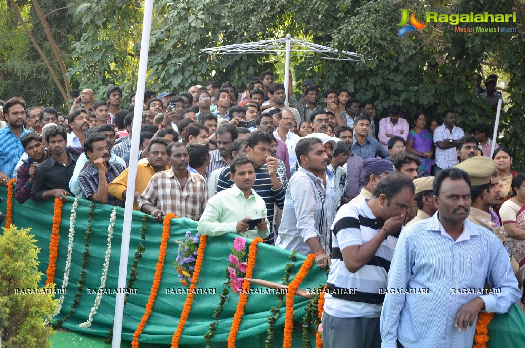 Celebrities pay homage to Dr. Akkineni Nageswara Rao