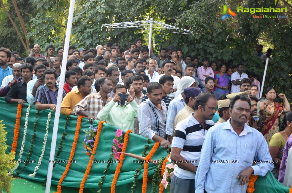 Celebrities pay homage to Dr. Akkineni Nageswara Rao