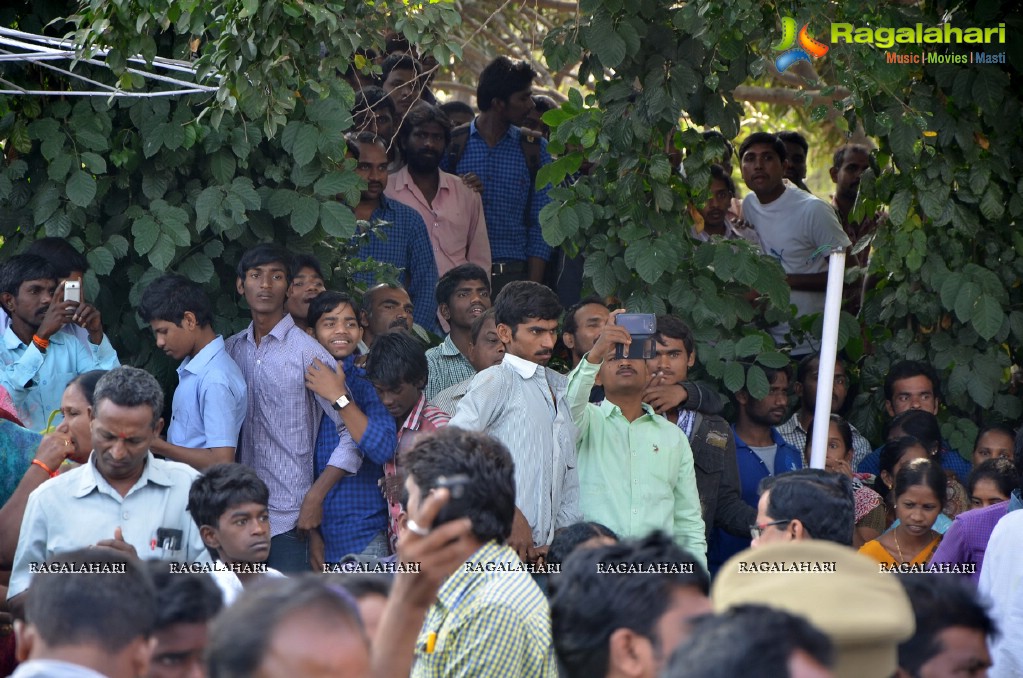 Celebrities pay homage to Dr. Akkineni Nageswara Rao