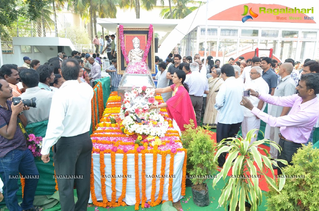 Celebrities pay homage to Dr. Akkineni Nageswara Rao