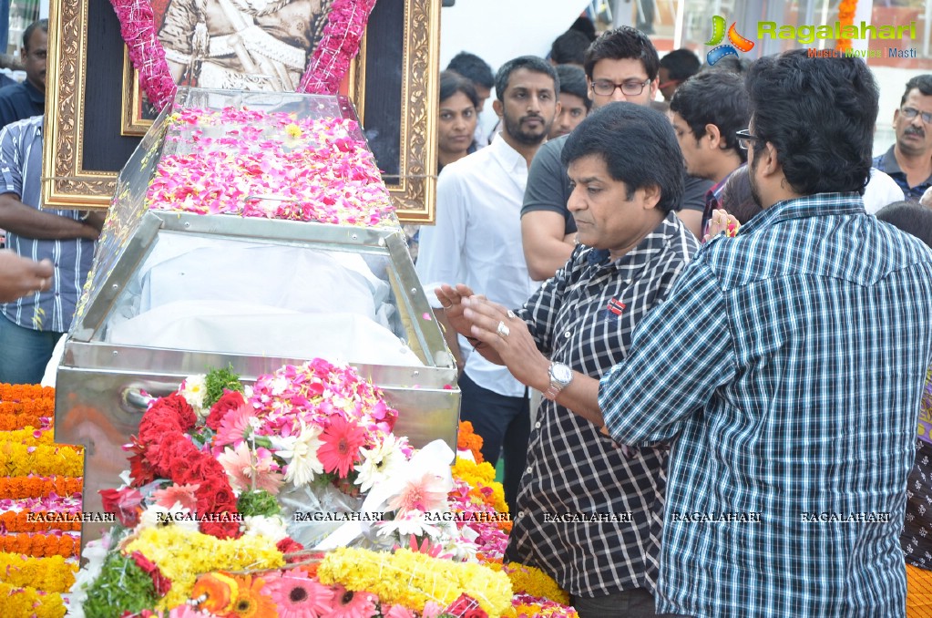 Celebrities pay homage to Dr. Akkineni Nageswara Rao