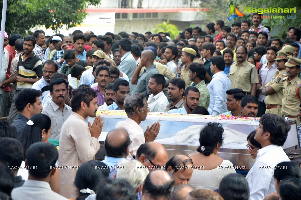 Celebrities pay homage to Dr. Akkineni Nageswara Rao