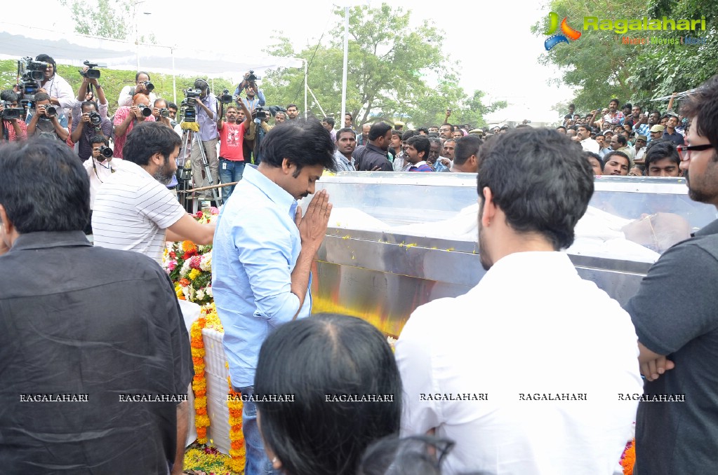 Celebrities pay homage to Dr. Akkineni Nageswara Rao