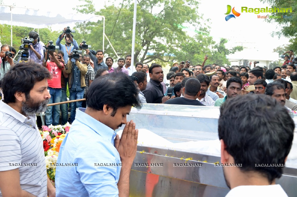 Celebrities pay homage to Dr. Akkineni Nageswara Rao