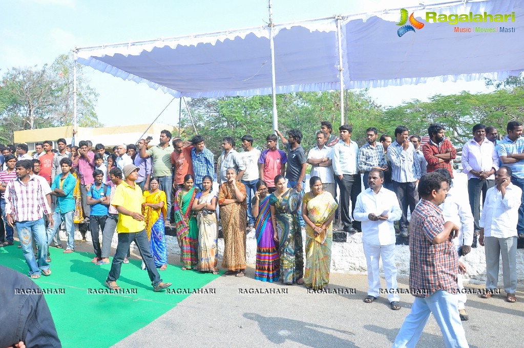 Celebrities pay homage to Dr. Akkineni Nageswara Rao